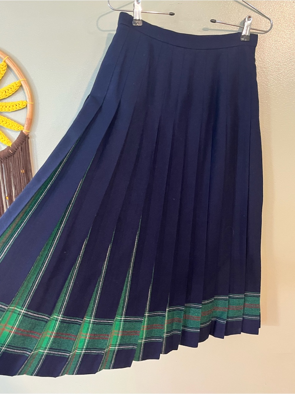 Kinloch Anderson VTG Navy Pleated Skirt Green Tartan Trim Women's Skirt Midi 8